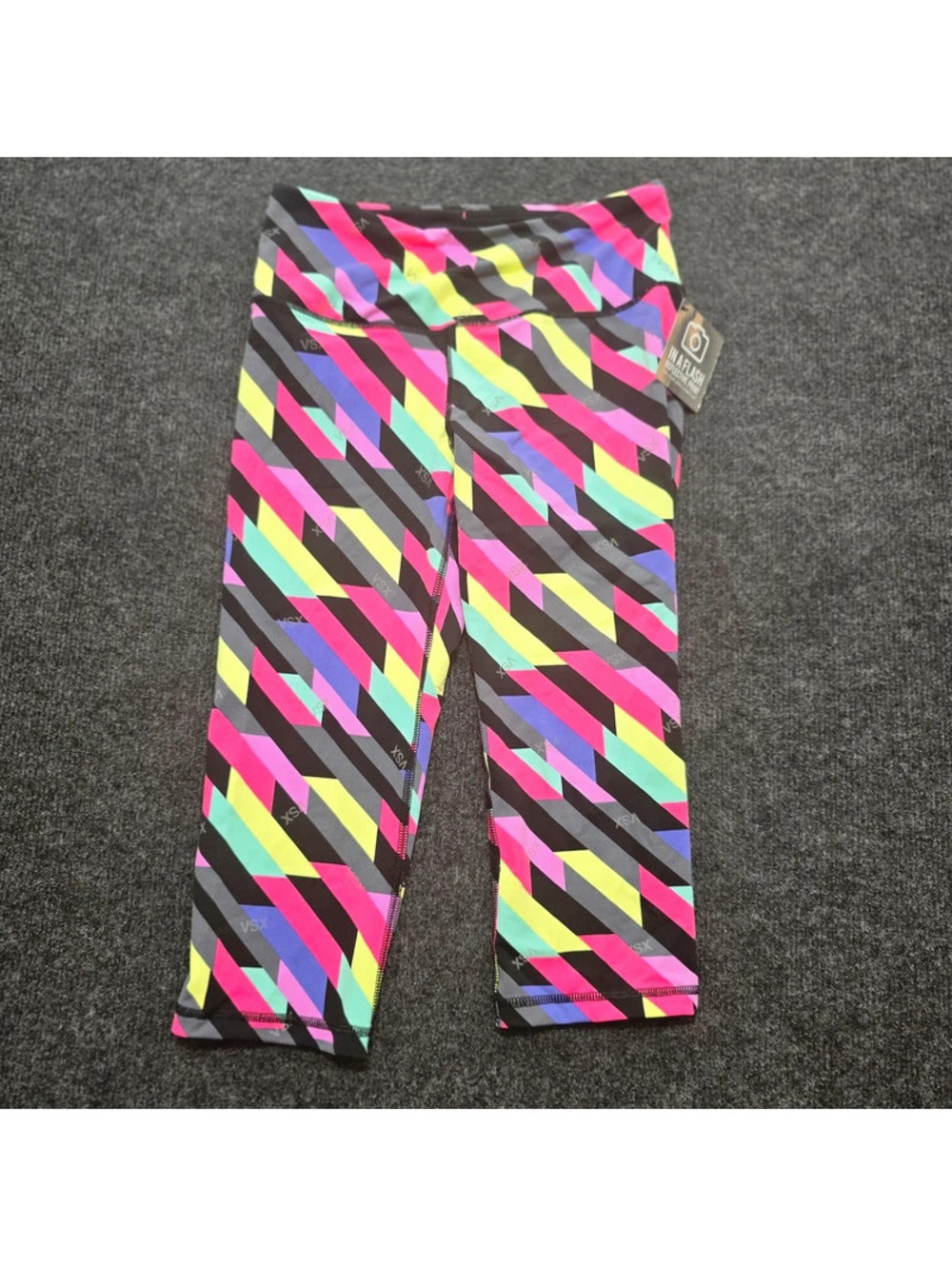 NWT Victoria’s Secret VSX Sport Knockout Crop Leggings Small Reflective